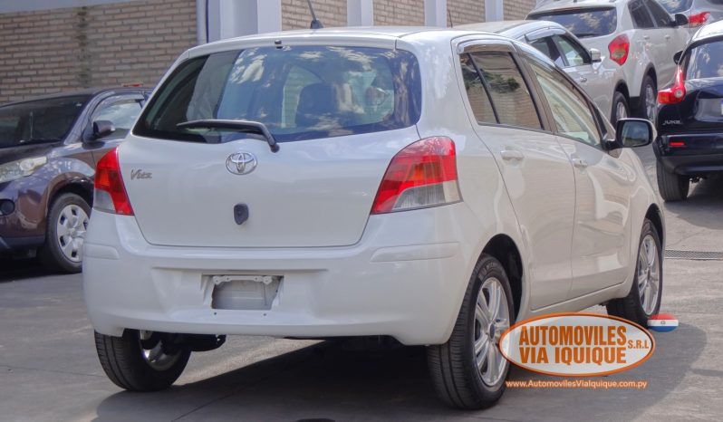 
								TOYOTA NEW VITZ AÑO 2010 full									