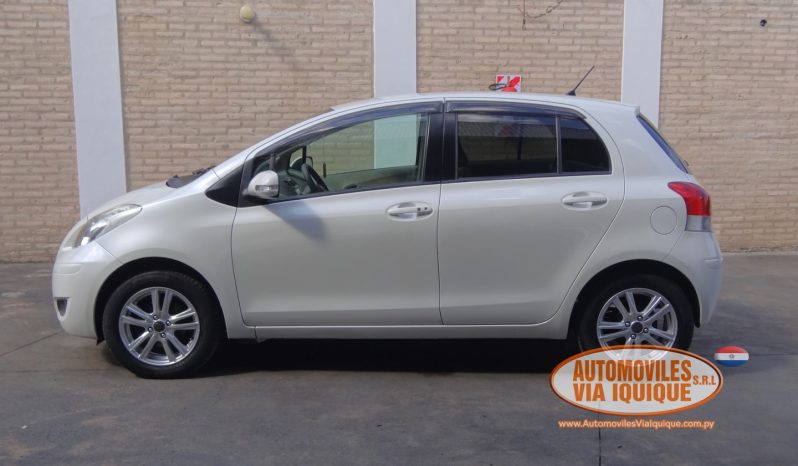
								TOYOTA NEW VITZ AÑO 2010 full									
