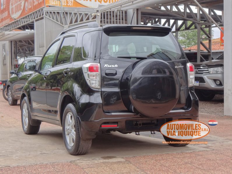 
								TOYOTA RUSH AÑO 2011 full									