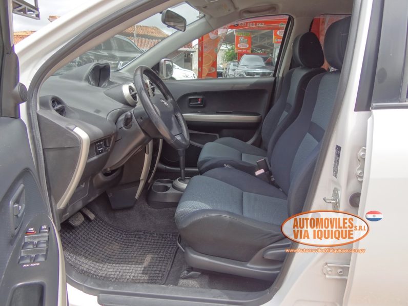 
								TOYOTA IST AÑO 2006 full									