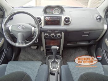 TOYOTA IST AÑO 2006