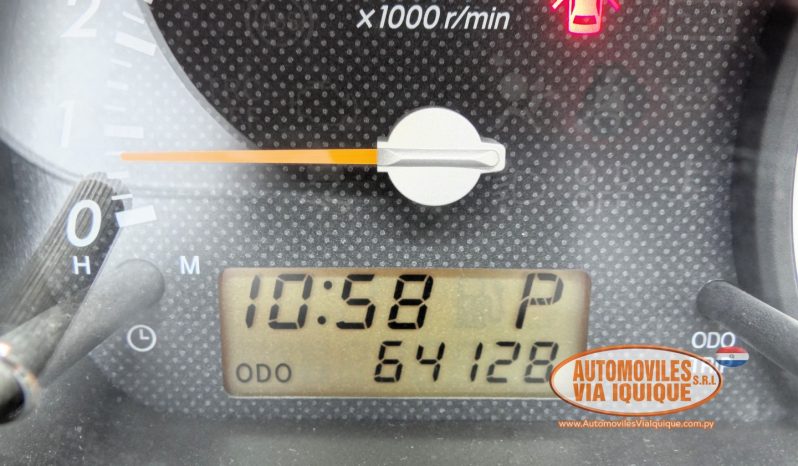 
								TOYOTA IST AÑO 2006 full									