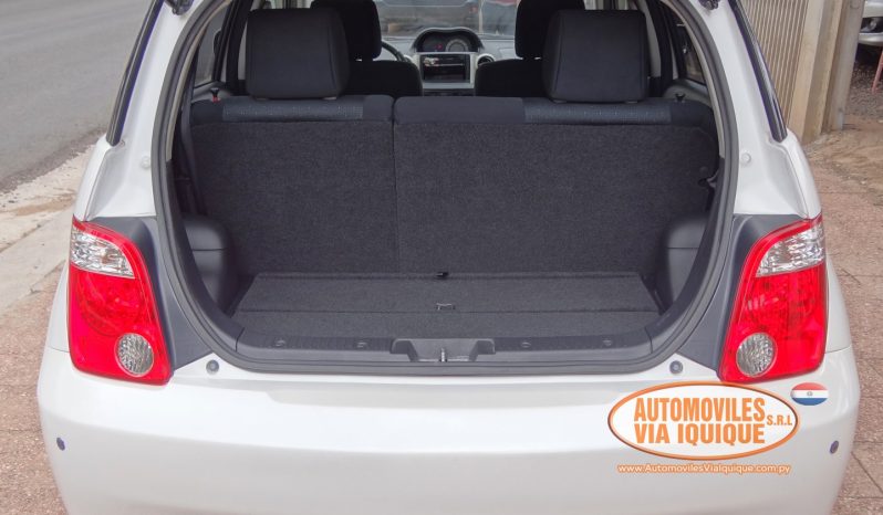 
								TOYOTA IST AÑO 2006 full									