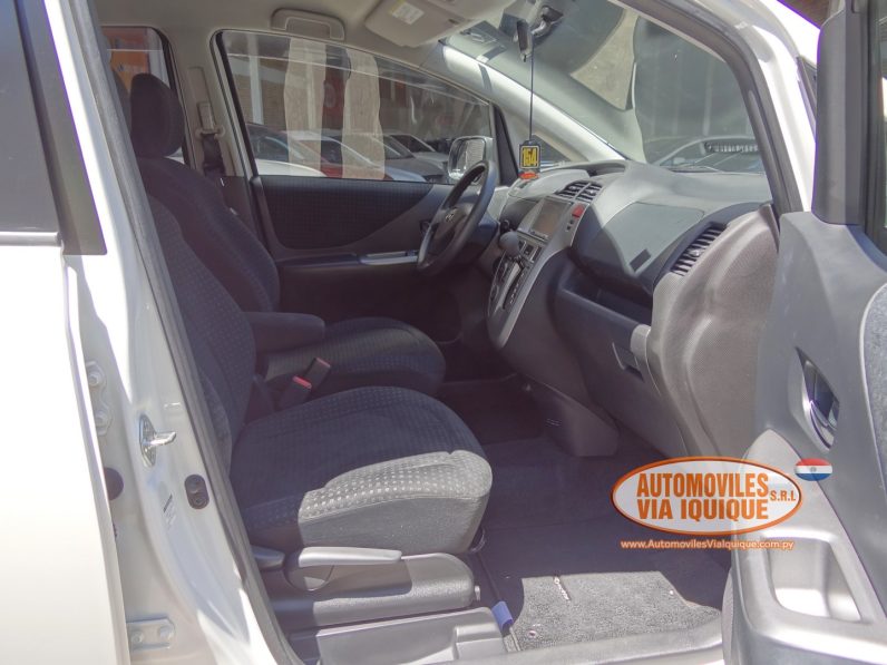 
								TOYOTA RACTIS AÑO 2010 full									