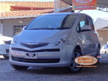 TOYOTA RACTIS AÑO 2009