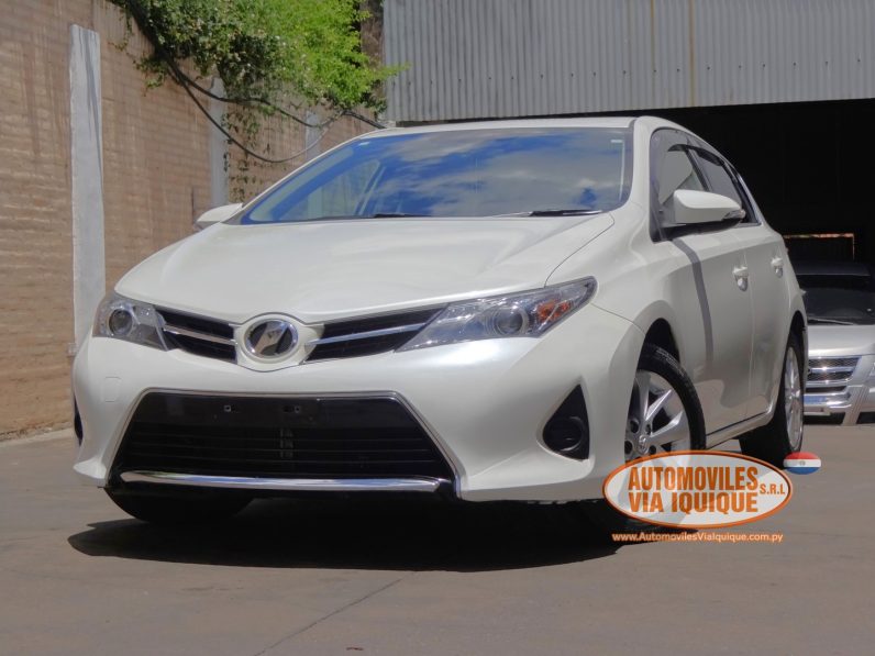 
								TOYOTA NEW AURIS AÑO 2015 full									