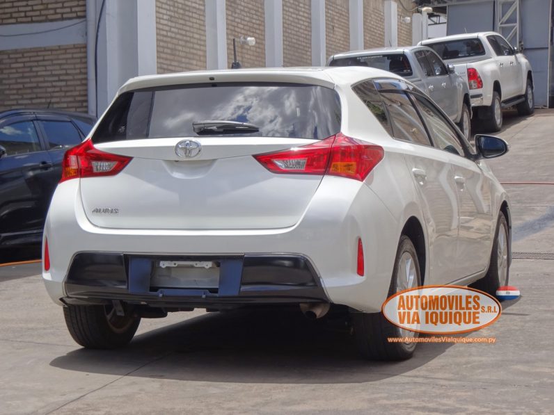 
								TOYOTA NEW AURIS AÑO 2015 full									