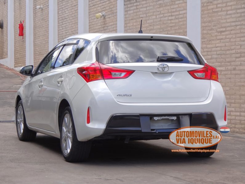 
								TOYOTA NEW AURIS AÑO 2015 full									