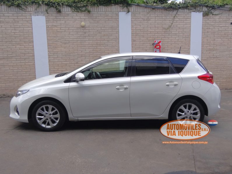 
								TOYOTA NEW AURIS AÑO 2015 full									