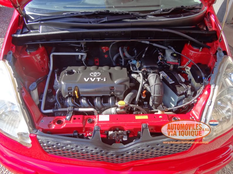 
								TOYOTA FUNCARGO AÑO 2002 full									