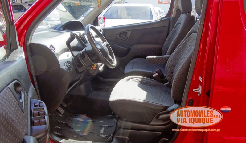 
								TOYOTA FUNCARGO AÑO 2002 full									