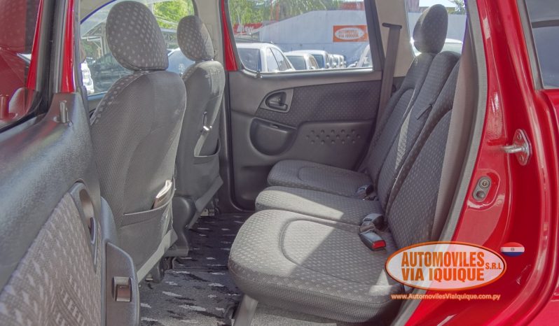 
								TOYOTA FUNCARGO AÑO 2002 full									