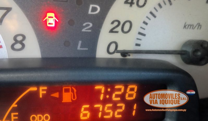 
								TOYOTA FUNCARGO AÑO 2002 full									