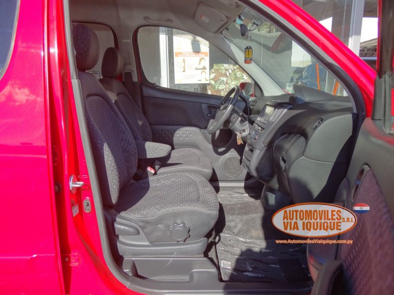 
								TOYOTA FUNCARGO AÑO 2002 full									