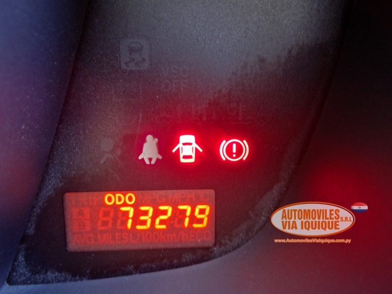 
								TOYOTA NEW IST AÑO 2008 full									