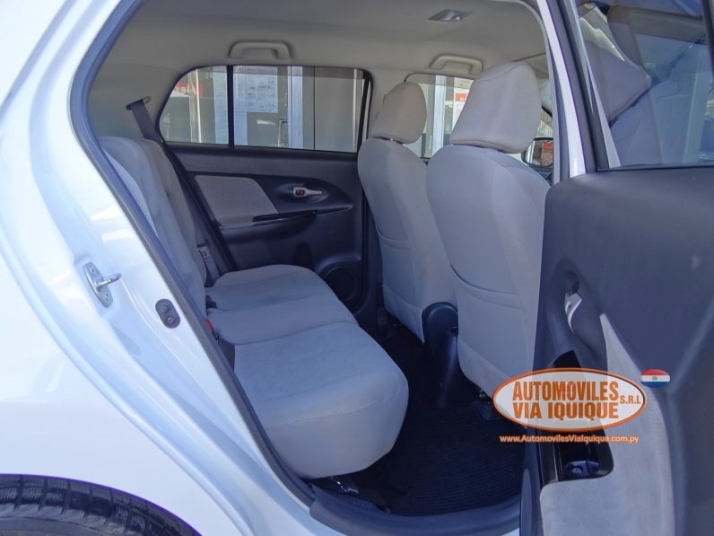 
								TOYOTA NEW IST AÑO 2008 full									