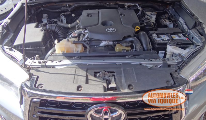 
								TOYOTA HILUX SRV AÑO 2019 full									