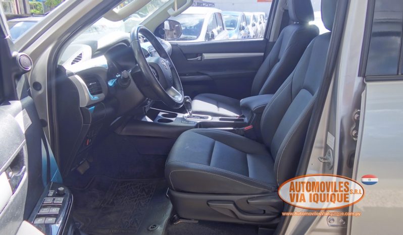 
								TOYOTA HILUX SRV AÑO 2019 full									