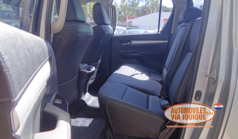 
								TOYOTA HILUX SRV AÑO 2019 full									