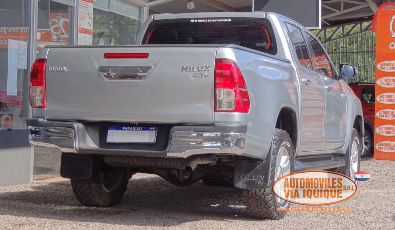 
								TOYOTA HILUX SRV AÑO 2019 full									
