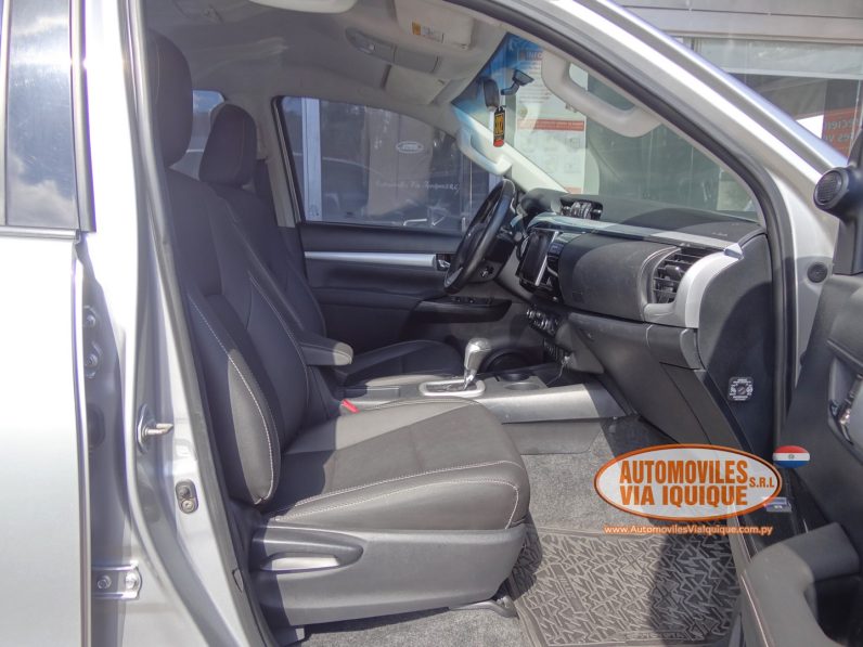 
								TOYOTA HILUX SRV AÑO 2019 full									