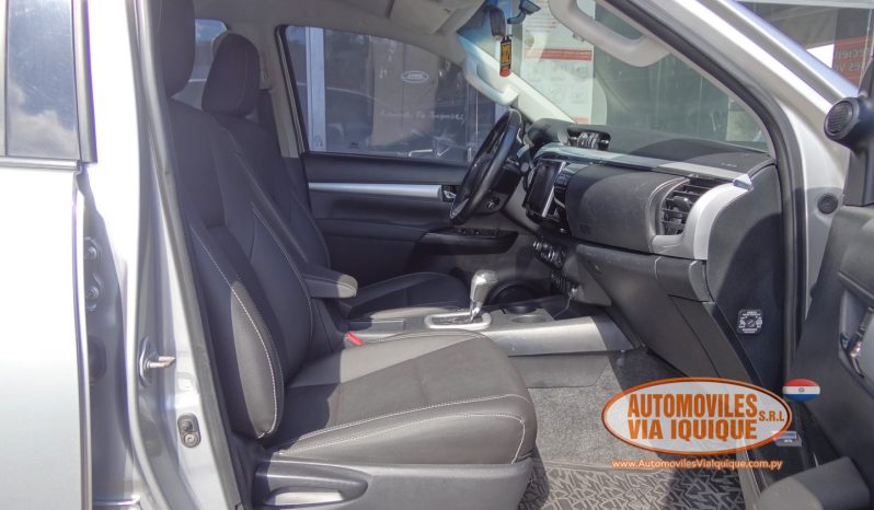 
								TOYOTA HILUX SRV AÑO 2019 full									