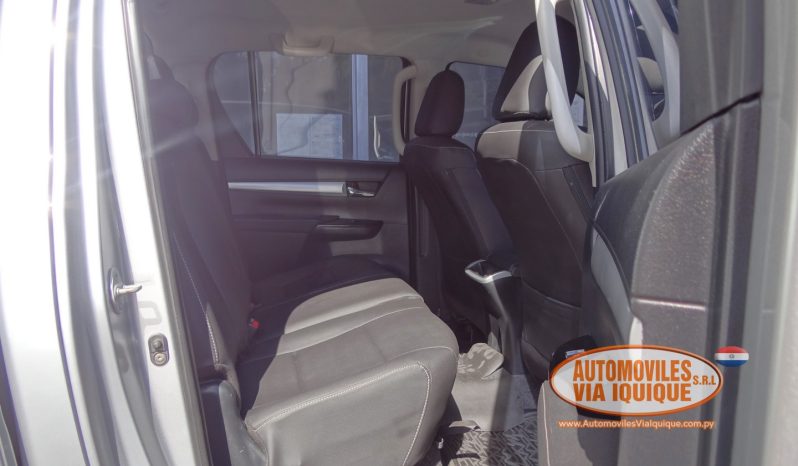 
								TOYOTA HILUX SRV AÑO 2019 full									