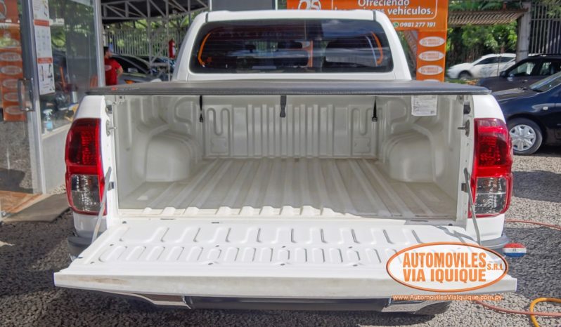 
								TOYOTA HILUX SRV AÑO 2019 full									