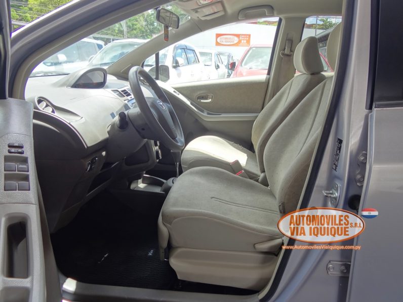 
								TOYOTA NEW VITZ AÑO 2008 full									