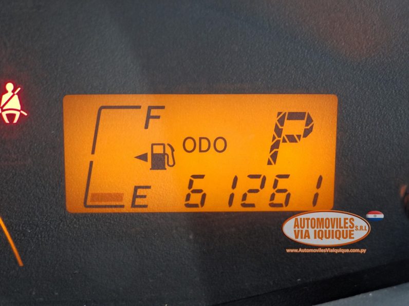 
								TOYOTA NEW VITZ AÑO 2008 full									