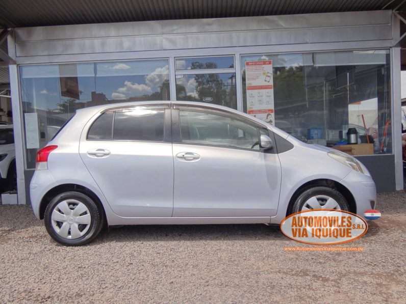 
								TOYOTA NEW VITZ AÑO 2008 full									