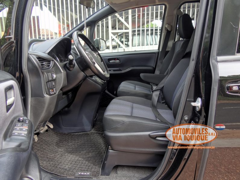 
								TOYOTA NEW VOXY AÑO 2014 full									