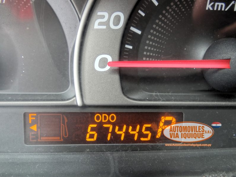 
								TOYOTA SIENTA AÑO 2009 full									