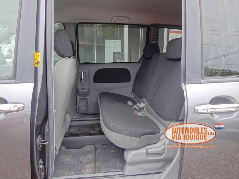 
								TOYOTA SIENTA AÑO 2009 full									