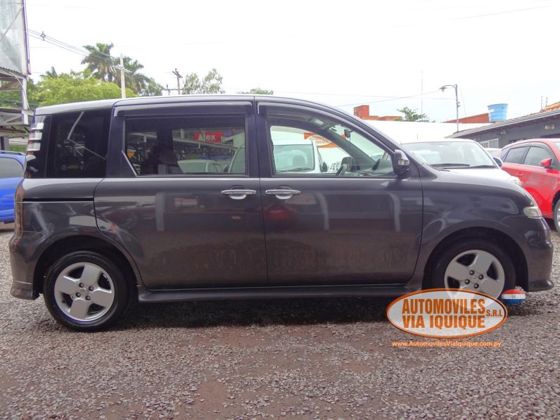 
								TOYOTA SIENTA AÑO 2009 full									