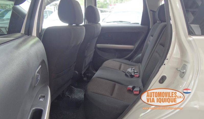 
								TOYOTA IST AÑO 2004 full									