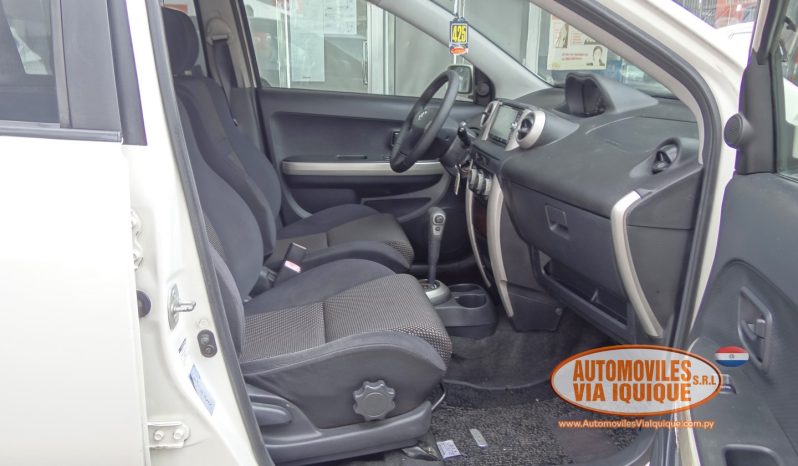 
								TOYOTA IST AÑO 2004 full									