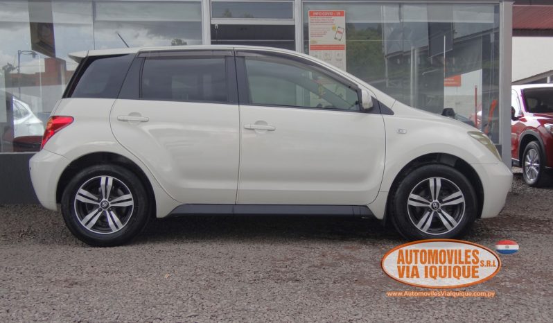 
								TOYOTA IST AÑO 2004 full									