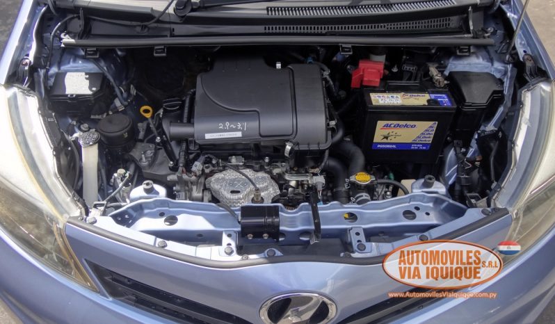 
								TOYOTA NEW VITZ AÑO 2012 full									