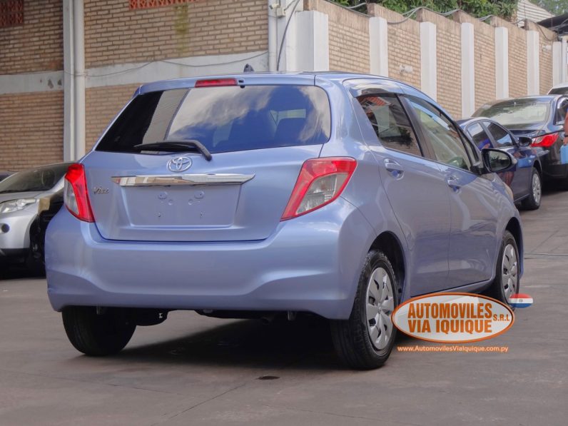 
								TOYOTA NEW VITZ AÑO 2012 full									