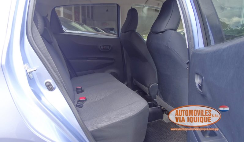 
								TOYOTA NEW VITZ AÑO 2012 full									