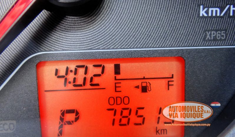 
								TOYOTA NEW VITZ AÑO 2012 full									