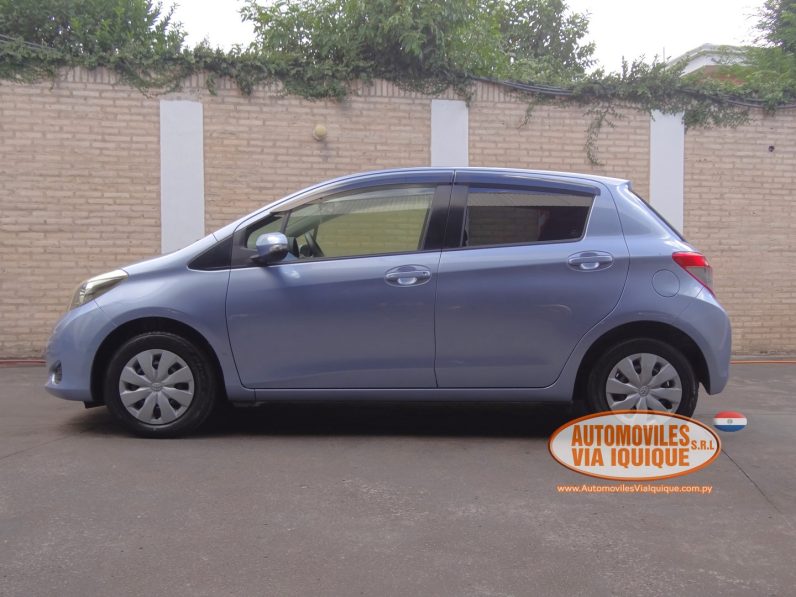 
								TOYOTA NEW VITZ AÑO 2012 full									