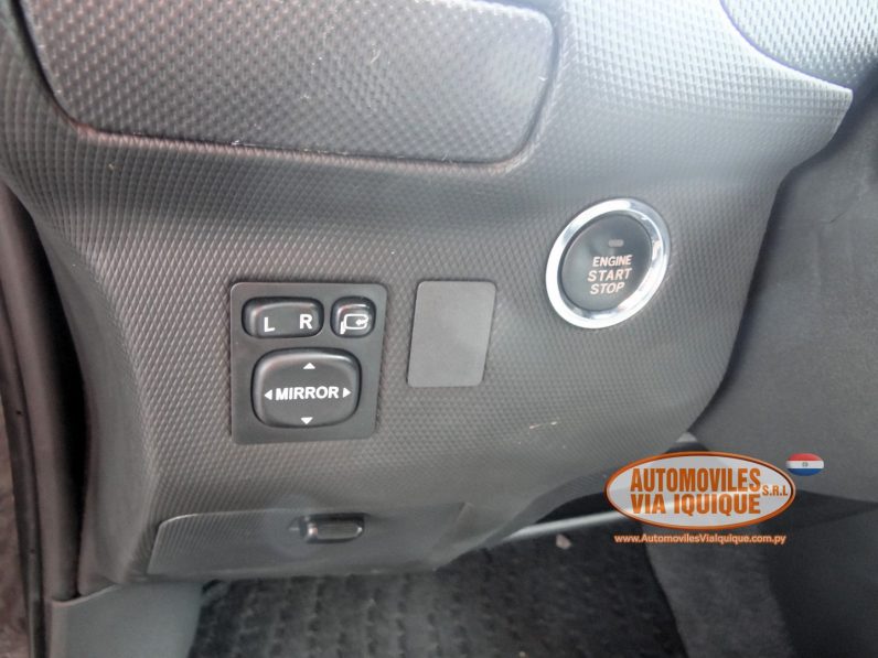 
								TOYOTA NEW IST AÑO 2008 full									