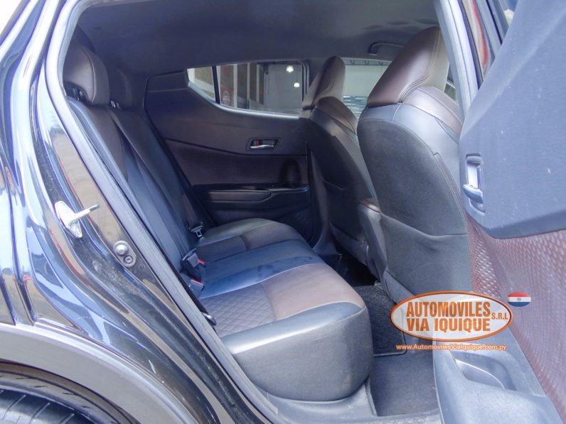 
								TOYOTA C-HR AÑO 2017 full									