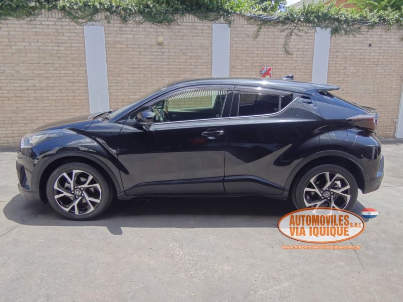 
								TOYOTA C-HR AÑO 2017 full									