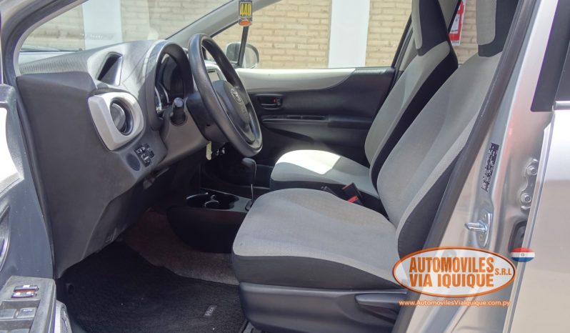 
								TOYOTA NEW VITZ AÑO 2013 full									