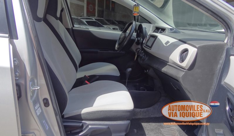 
								TOYOTA NEW VITZ AÑO 2013 full									