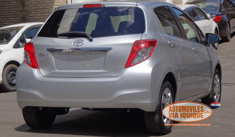 
								TOYOTA NEW VITZ AÑO 2013 full									