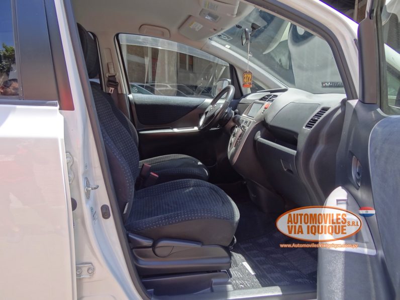 
								TOYOTA RACTIS AÑO 2010 full									